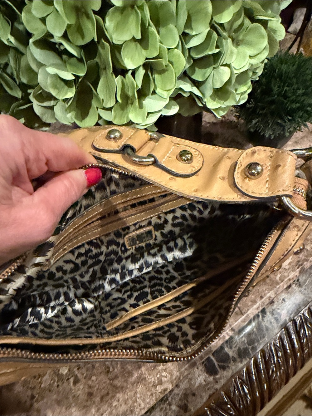 Guess Beige/Tan Studded Shoulder Bag with Buckle Accent ADORABLE! - Picture 5 of 10